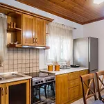 Loutra House *