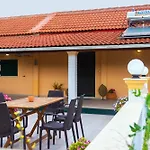 Loutra House